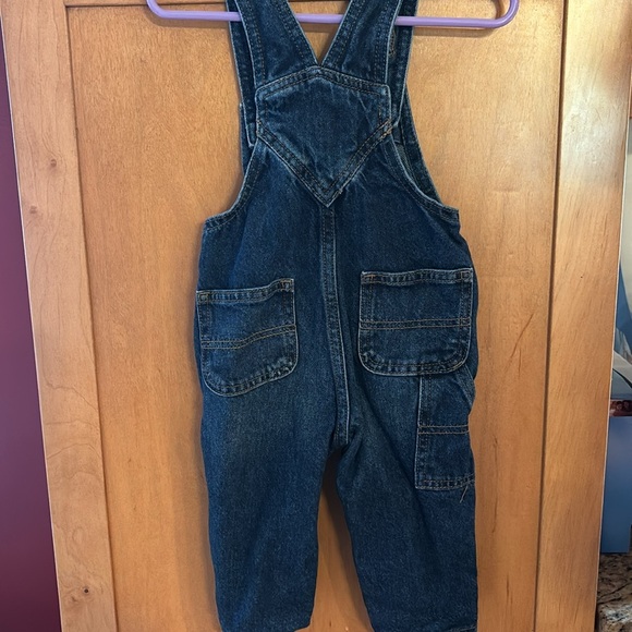 Old navy Unisex Jean overalls 12-18 months - Picture 4 of 4